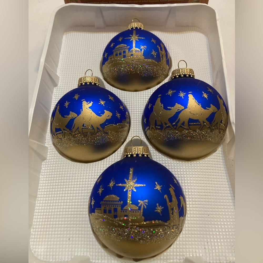 Vtg 90s Christmas By Krebs Blue Gold Glitter Nativity Holy Family Orname… - Picture 6 of 11